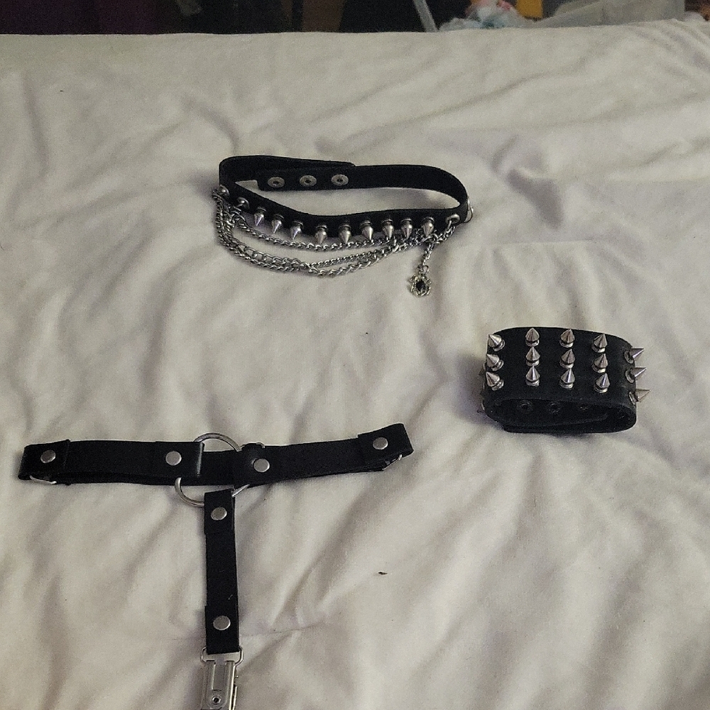 Edgy Black and Silver Spiked Accessories Set